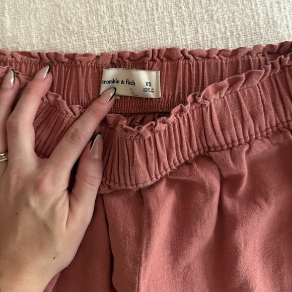 Abercrombie & Fitch Linen Pants - Picture 3 of 3